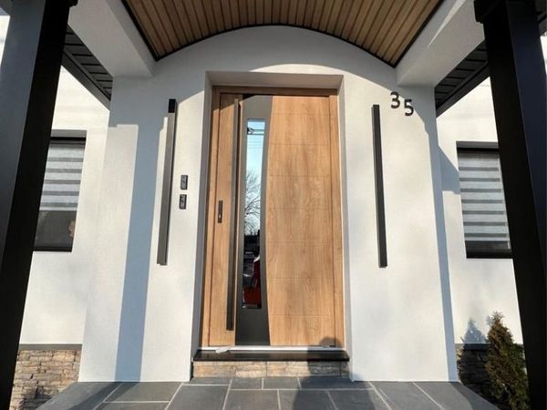 35 Macarthur Avenue, Hasbrouck Heights, NJ 07604