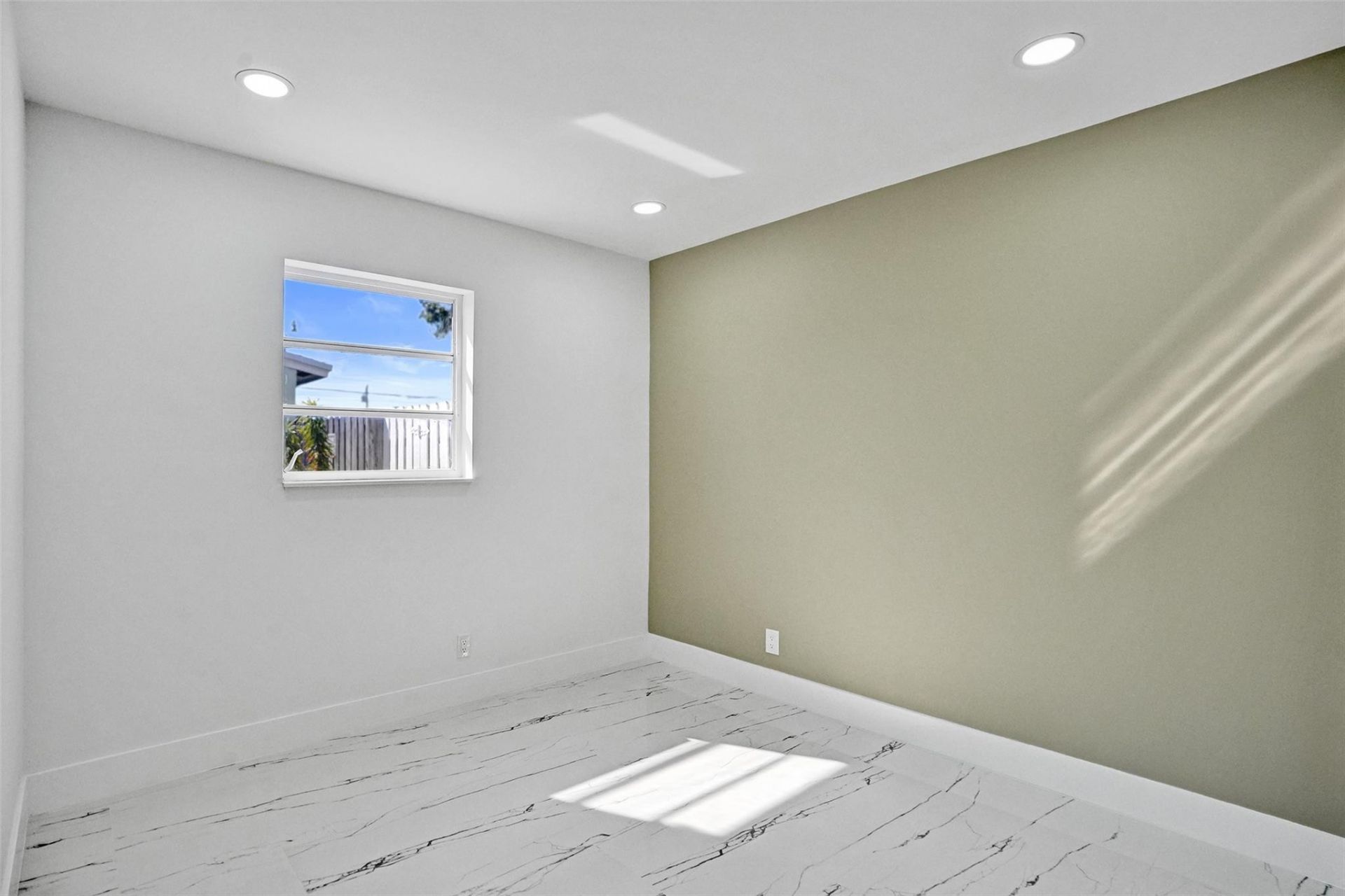 1437 SW 1st Avenue, Deerfield Beach, FL 33441 Photo