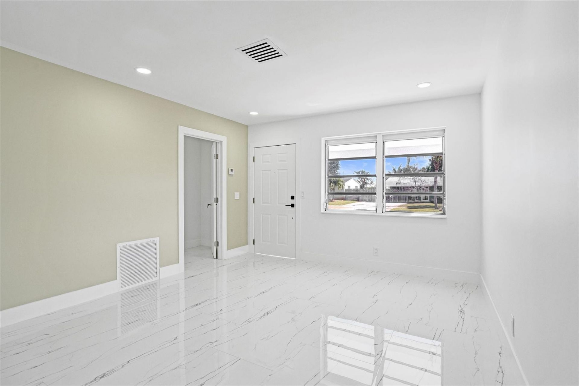 1437 SW 1st Avenue, Deerfield Beach, FL 33441 Photo