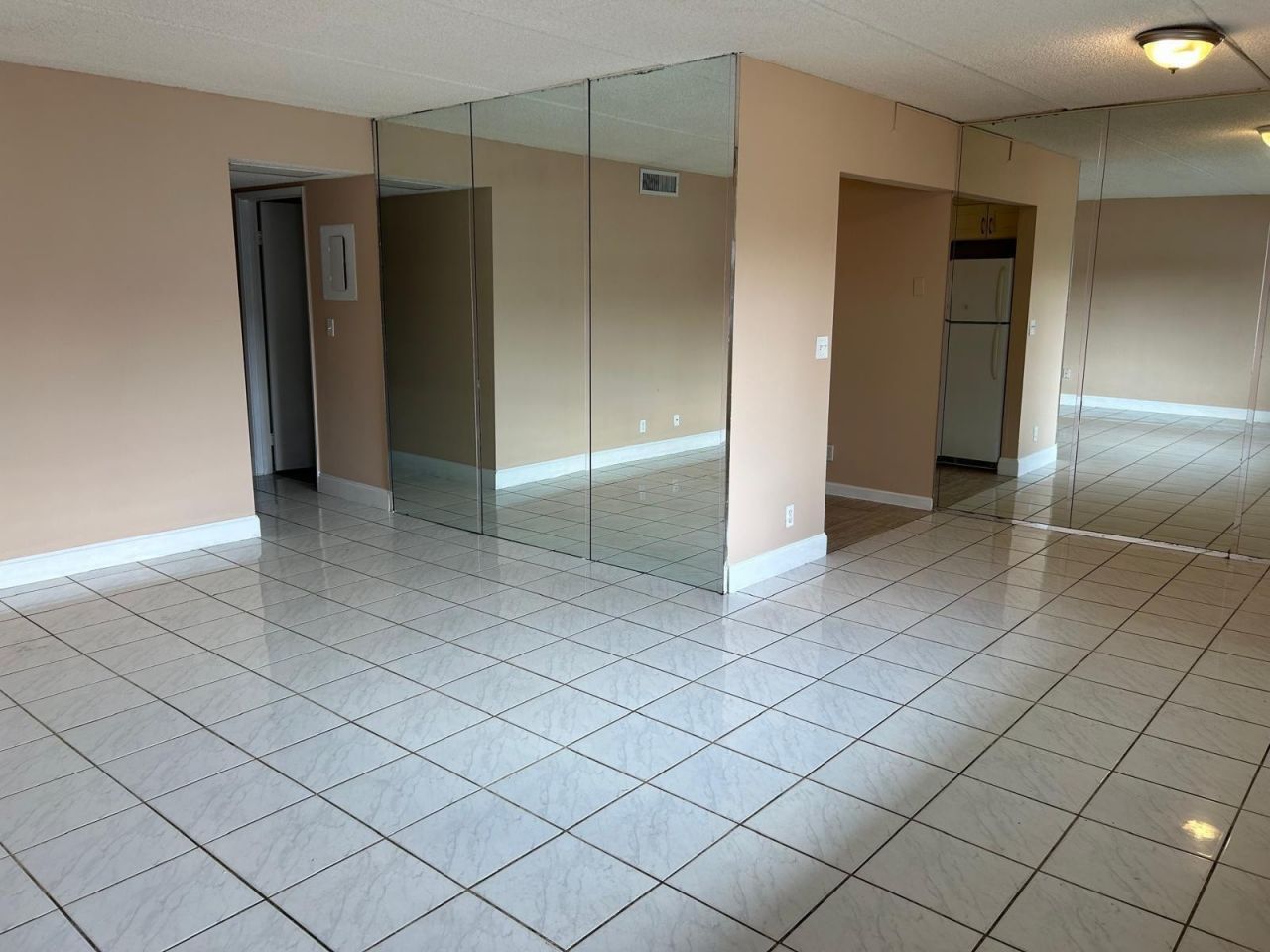 2200 Springdale Blvd, Unit 102, Palm Springs, FL 33461 Photo