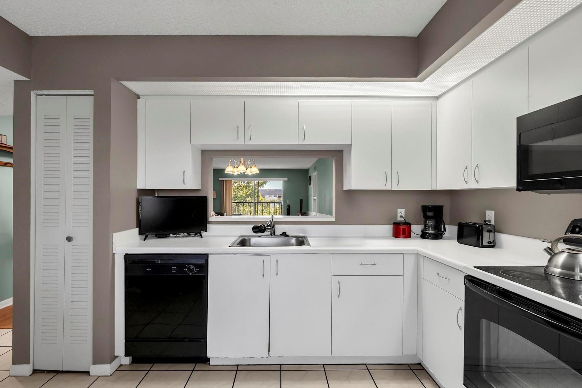 1601 SW 128th Ter, Unit 407A, Pembroke Pines, FL 33027 Photo