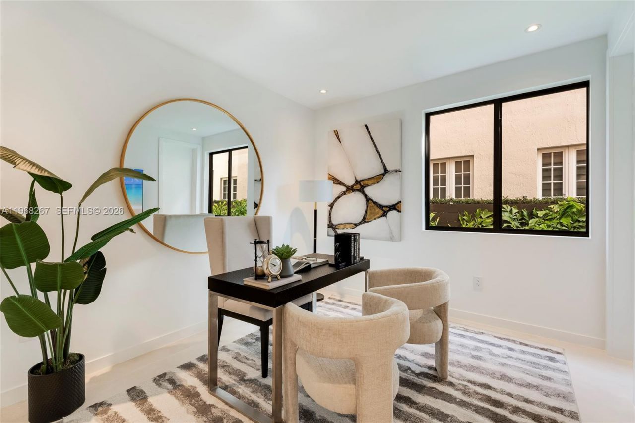 4081 Hardie Ave, Miami, FL 33133 Photo