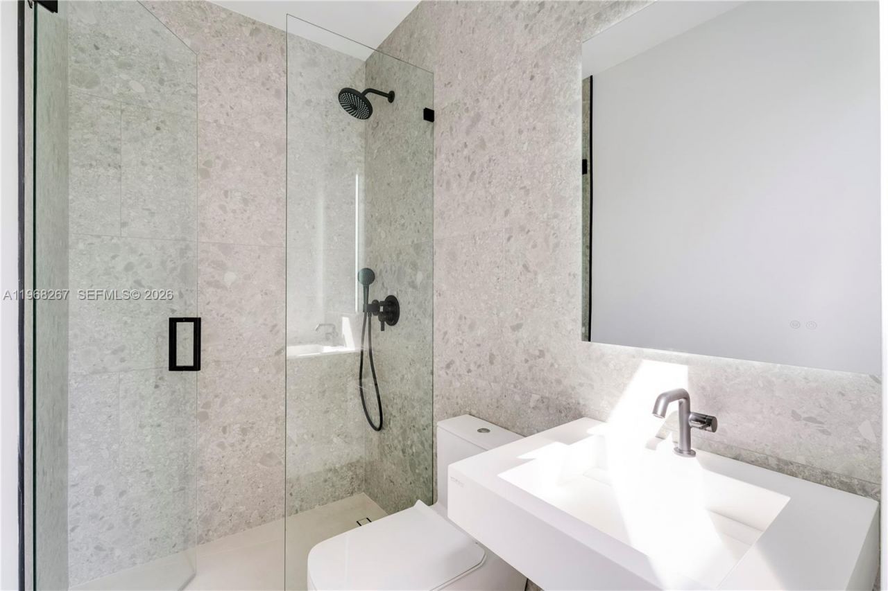 4081 Hardie Ave, Miami, FL 33133 Photo