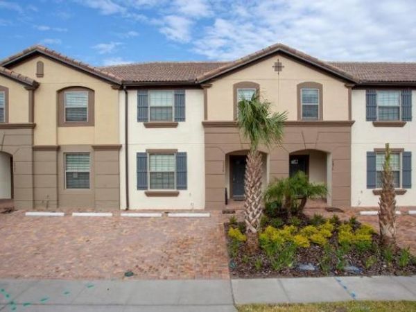 8879 GENEVE COURT, KISSIMMEE, FL 34747