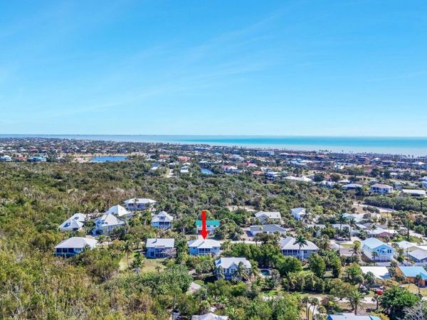 555 Piedmont Rd, Sanibel, FL 33957