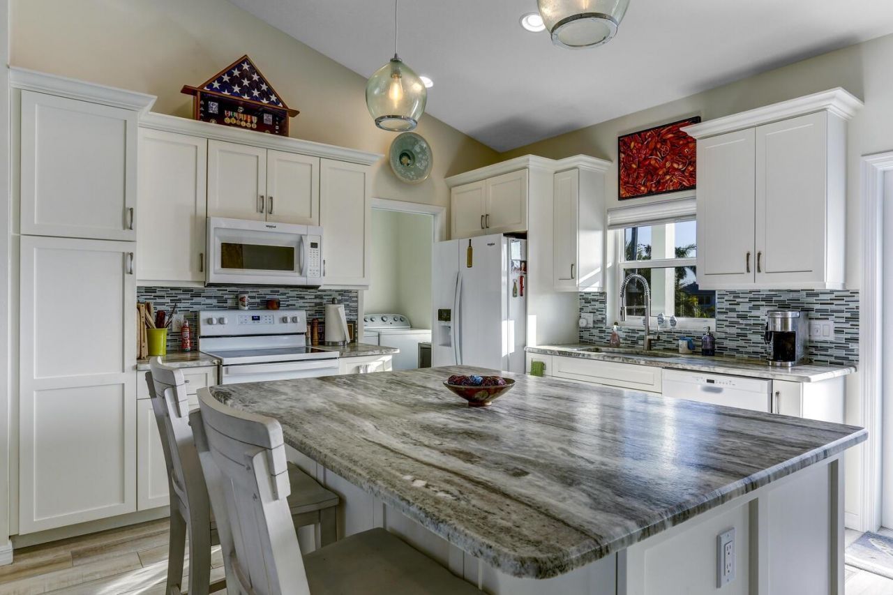 555 Piedmont Rd, Sanibel, FL 33957 Photo