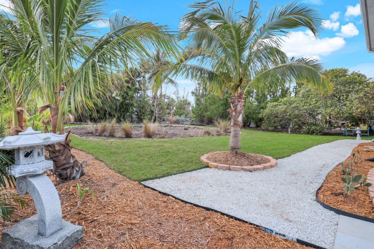 555 Piedmont Rd, Sanibel, FL 33957 Photo