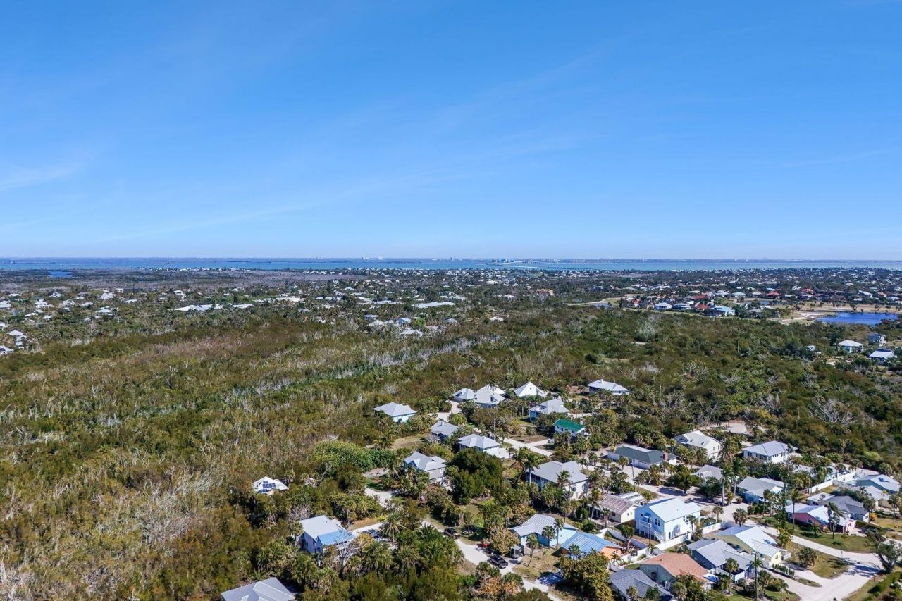 555 Piedmont Rd, Sanibel, FL 33957 Photo