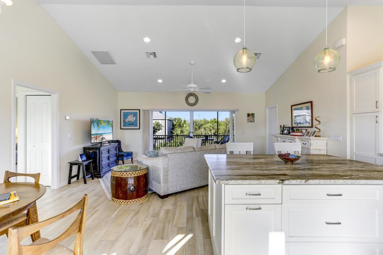 555 Piedmont Rd, Sanibel, FL 33957 Photo