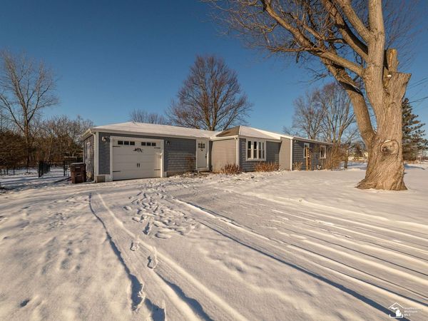 8485 S Stoney Creek Road, Carleton, MI 48117