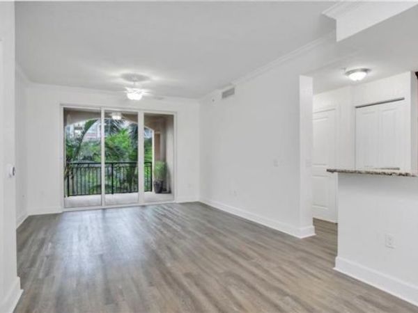 1690 Renaissance Commons Boulevard, Unit 1310, Boynton Beach, FL 33426