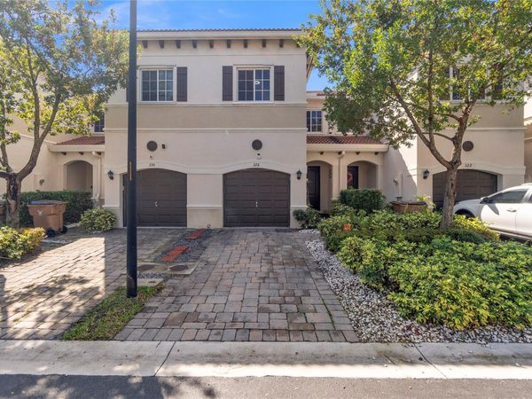 326 NE 47th Place, Deerfield Beach, FL 33064