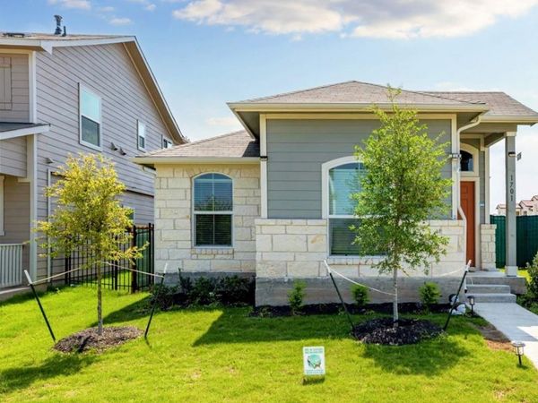 1701 Arborside DR, Austin, TX 78754