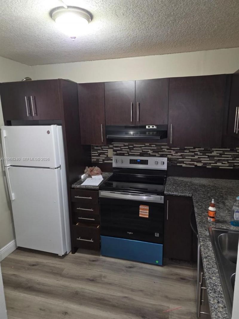 3399 Foxcroft Rd , Unit 203, Miramar, FL 33025 Photo