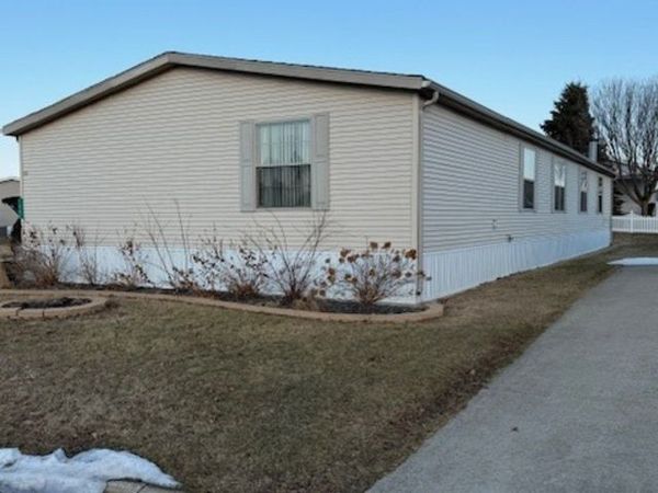 1262 Red Bud Road, Manteno, IL 60950