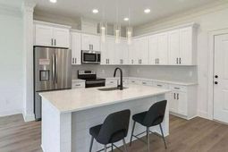 1904 Gumwood Boulevard photo 4