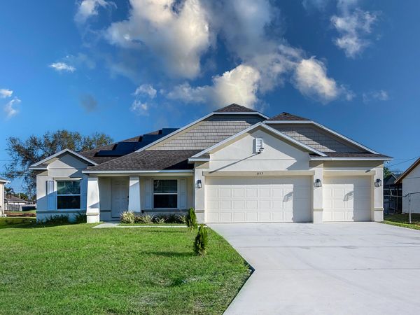 1557 SW Medley Lane SW, Port St. Lucie, FL 34953