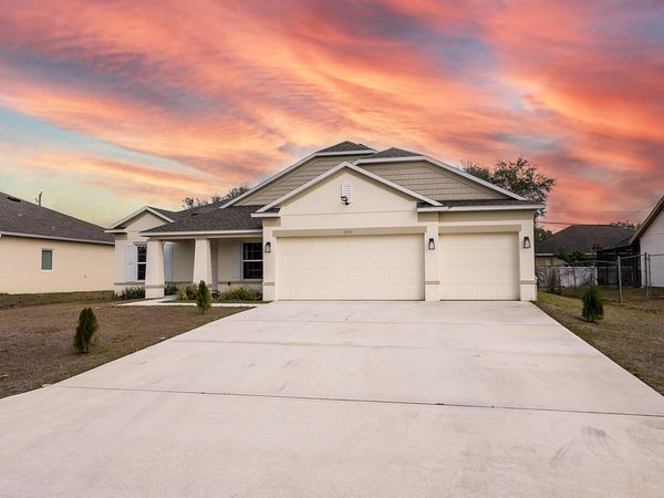 1557 SW Medley Lane SW, Port Saint Lucie, FL 34953
