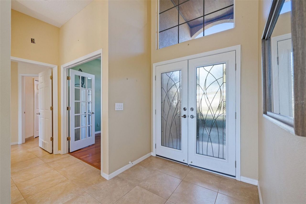 1144 Darlington Oak Drive Ne, Saint Petersburg, FL 33703 Photo