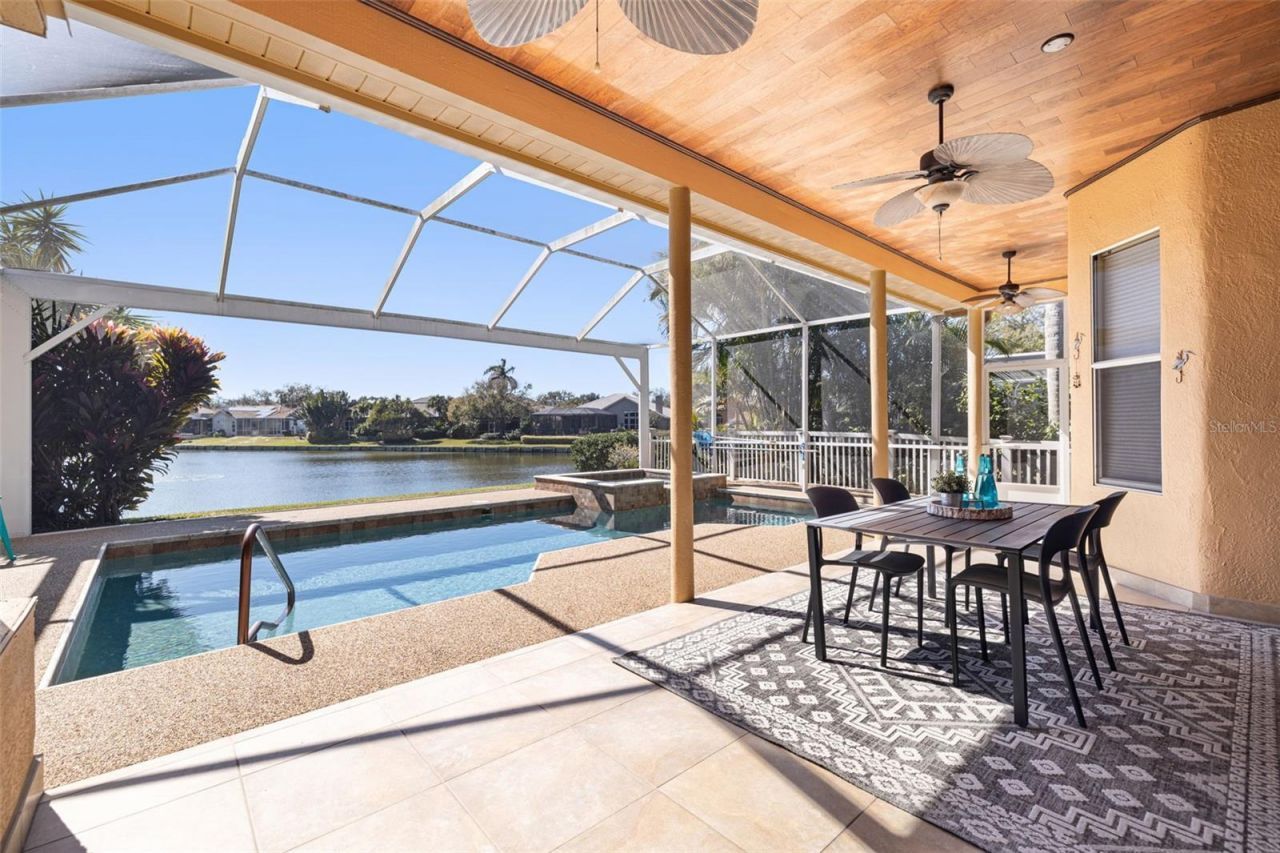 1144 Darlington Oak Drive Ne, Saint Petersburg, FL 33703 Photo