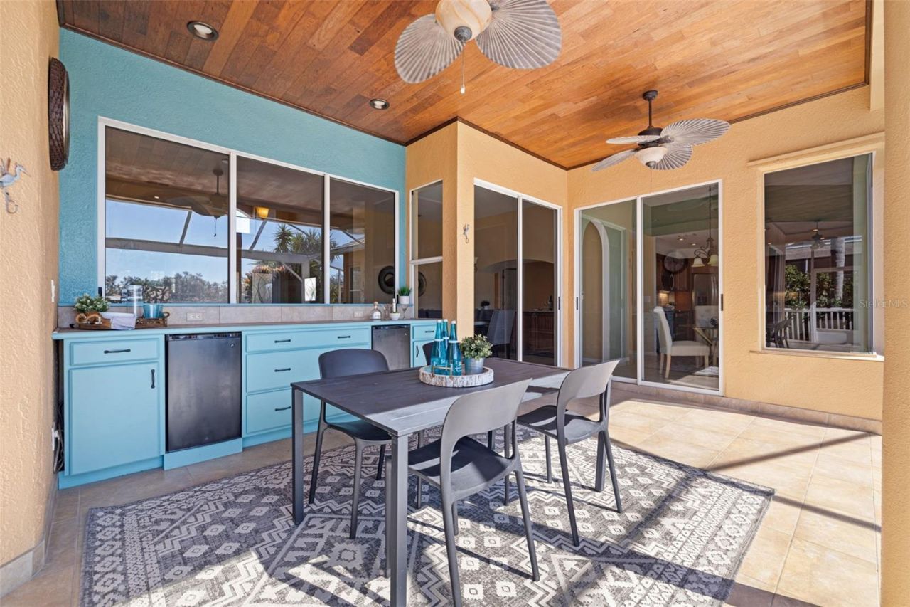 1144 Darlington Oak Drive Ne, Saint Petersburg, FL 33703 Photo