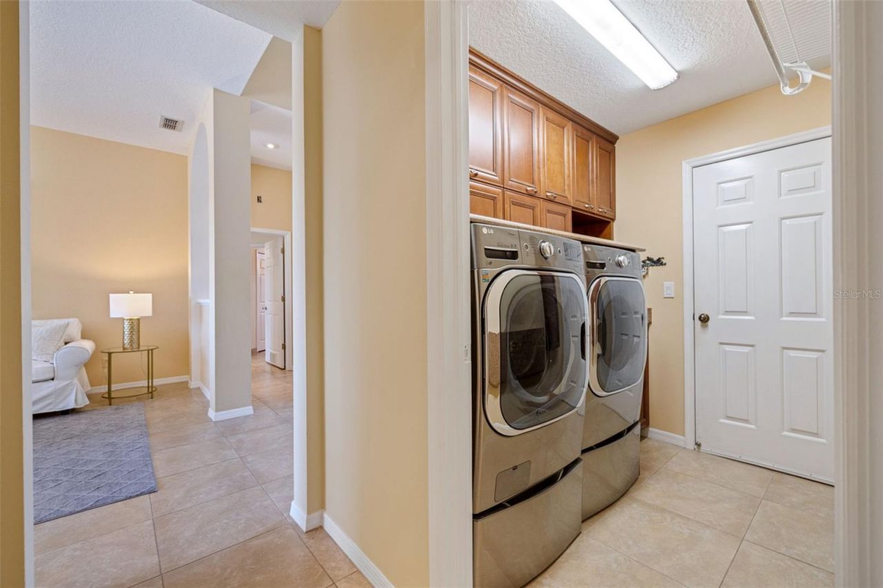 1144 Darlington Oak Drive Ne, Saint Petersburg, FL 33703 Photo