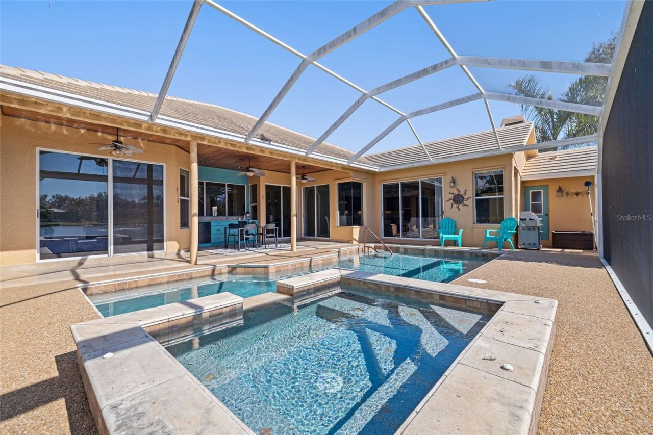 1144 Darlington Oak Drive Ne, Saint Petersburg, FL 33703 Photo