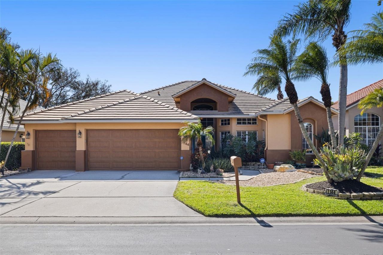 1144 Darlington Oak Drive Ne, Saint Petersburg, FL 33703 Photo