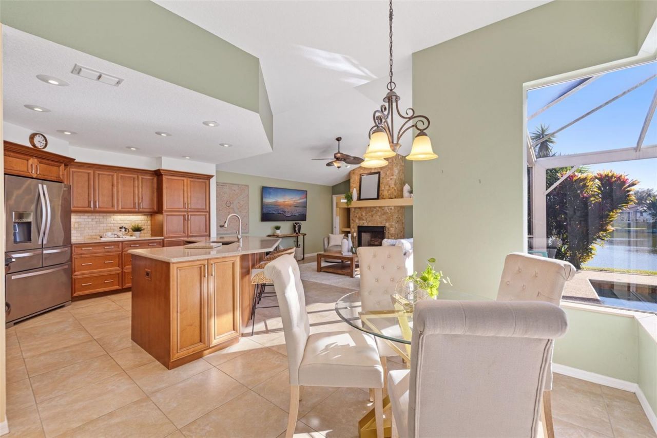 1144 Darlington Oak Drive Ne, Saint Petersburg, FL 33703 Photo