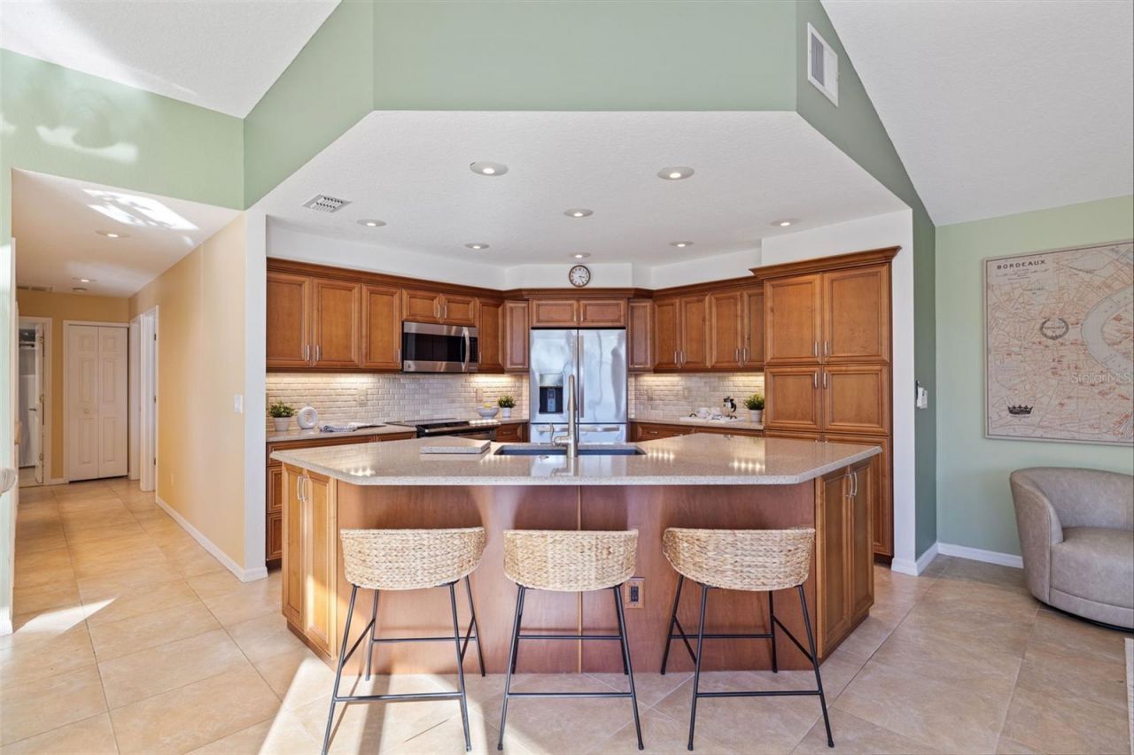 1144 Darlington Oak Drive Ne, Saint Petersburg, FL 33703 Photo