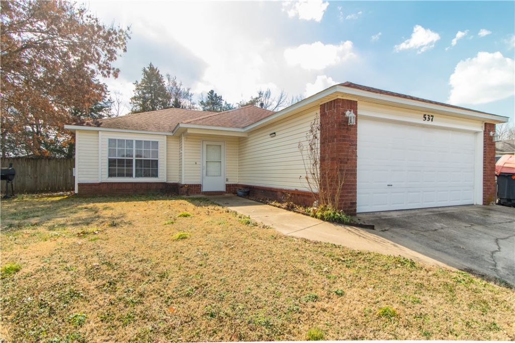 537 Richland Creek Avenue, Elkins, AR 72727 Main Photo