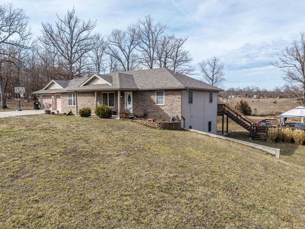 27155 Hidden Acres Lane, Lebanon, MO 65536