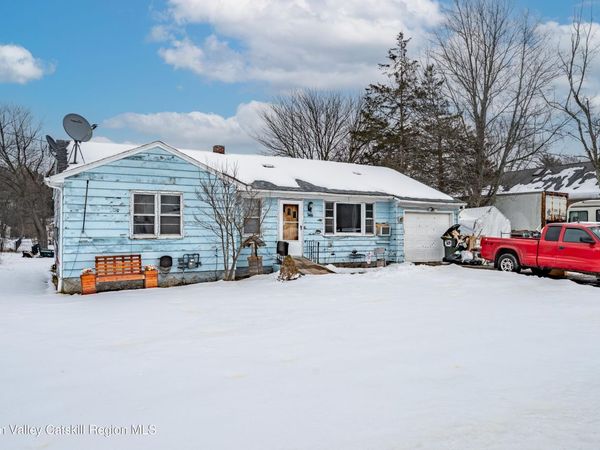 146 Joslen Boulevard, Greenport, NY 12534