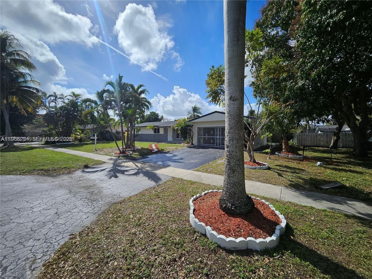 221 SW 53rd Ave, Plantation, FL 33317 Photo