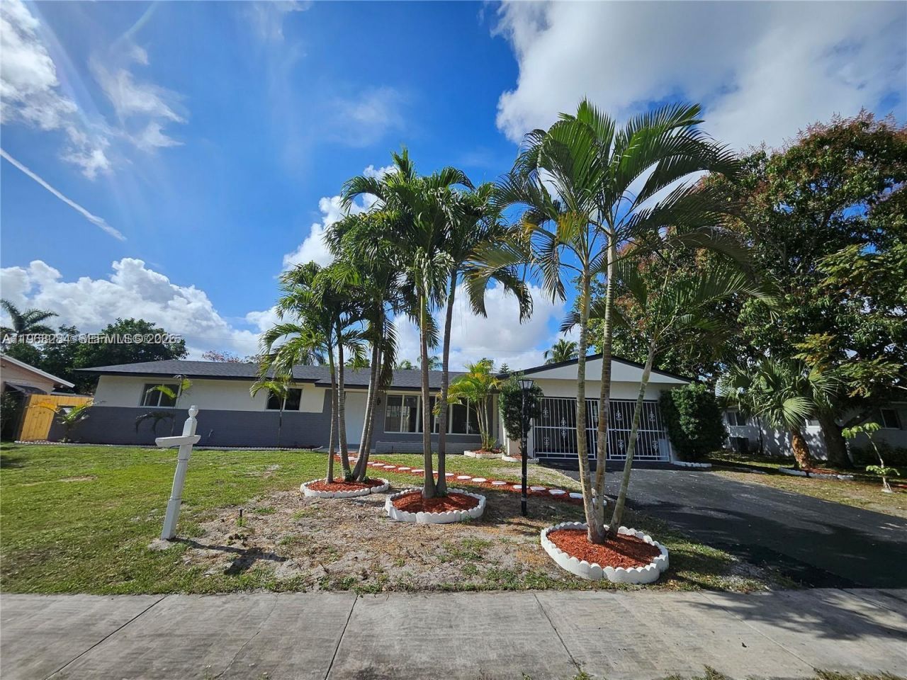 221 SW 53rd Ave, Plantation, FL 33317 Photo