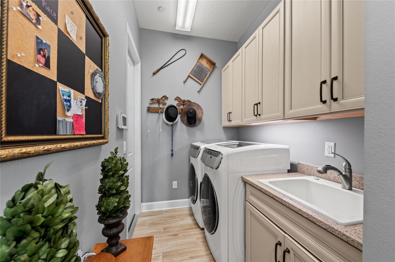 268 Saint Lucia Drive, Unit 101, Bradenton, FL 34209 Photo