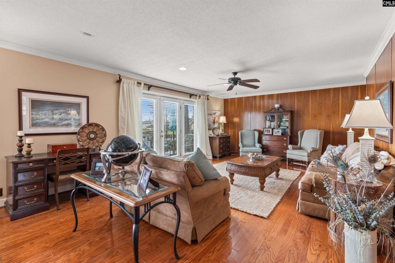 13 East Drive Photo 18