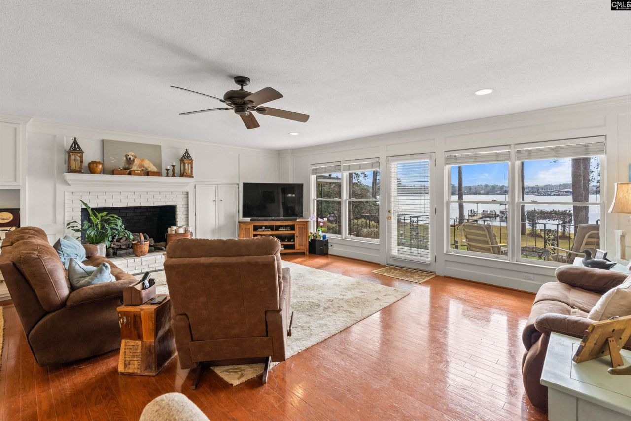 13 East Drive Photo 24