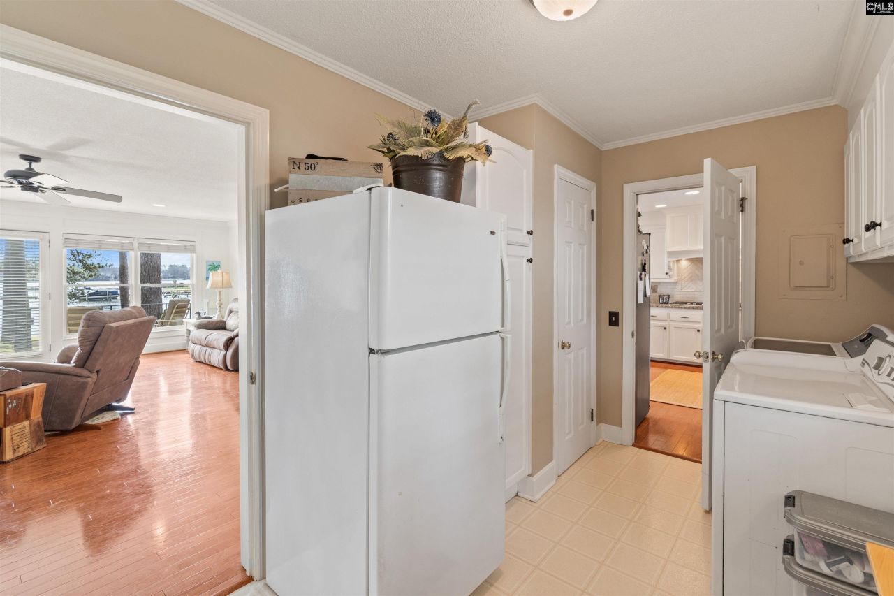 13 East Drive  Photo 29