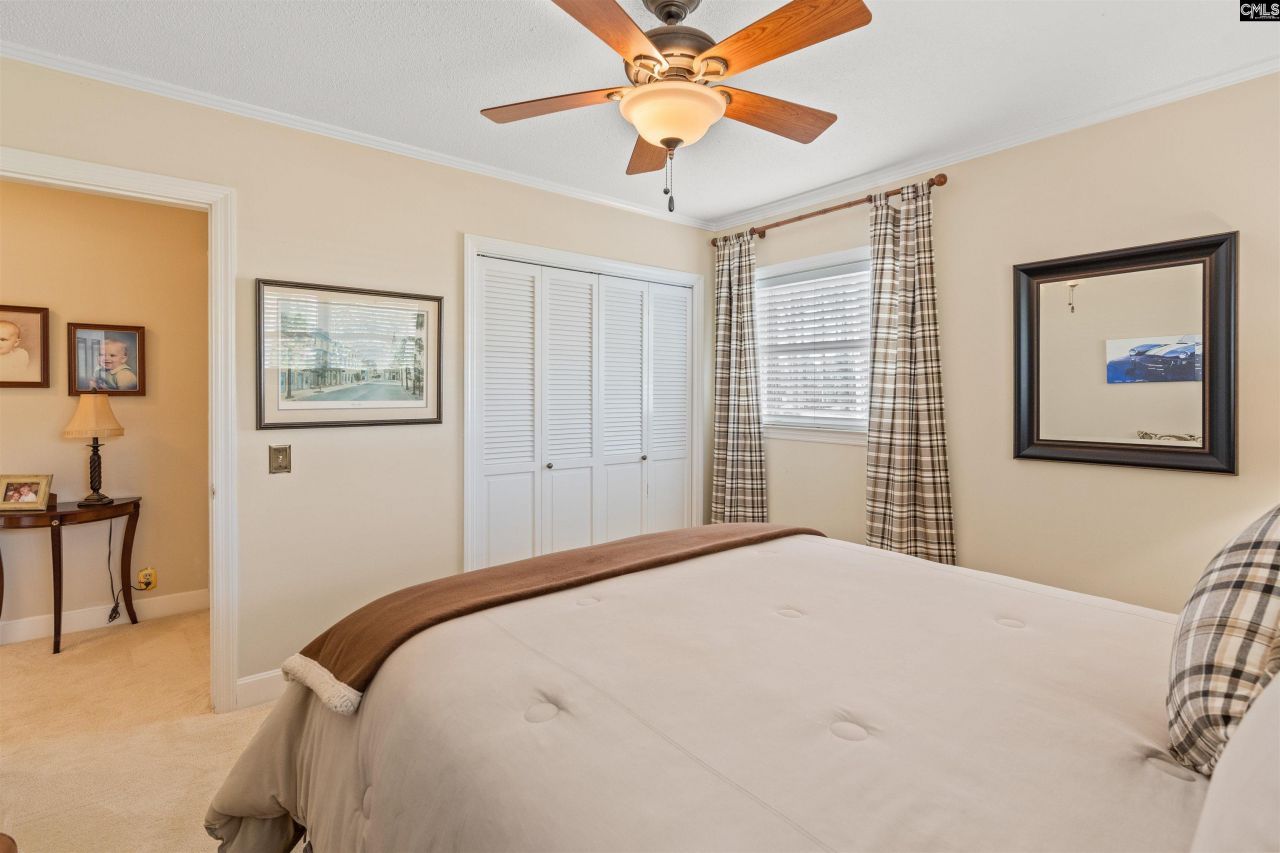 13 East Drive Photo 36