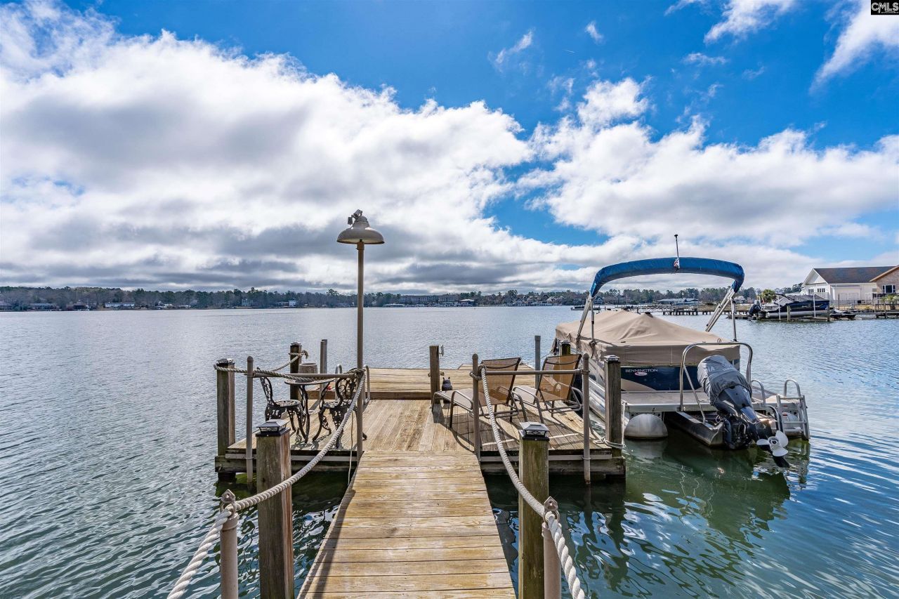 13 East Drive  Photo 5