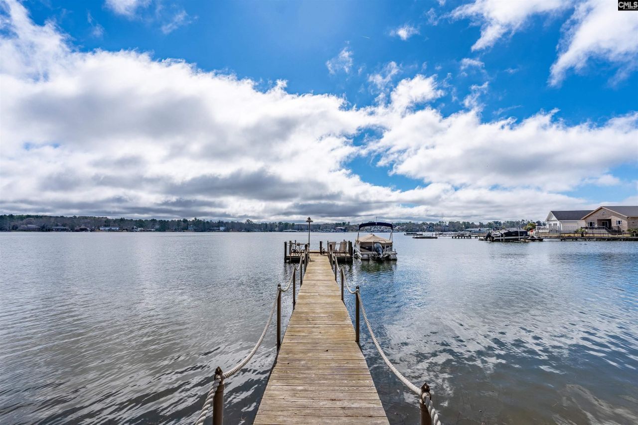 13 East Drive Photo 5