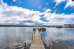 13 East Drive photo 4