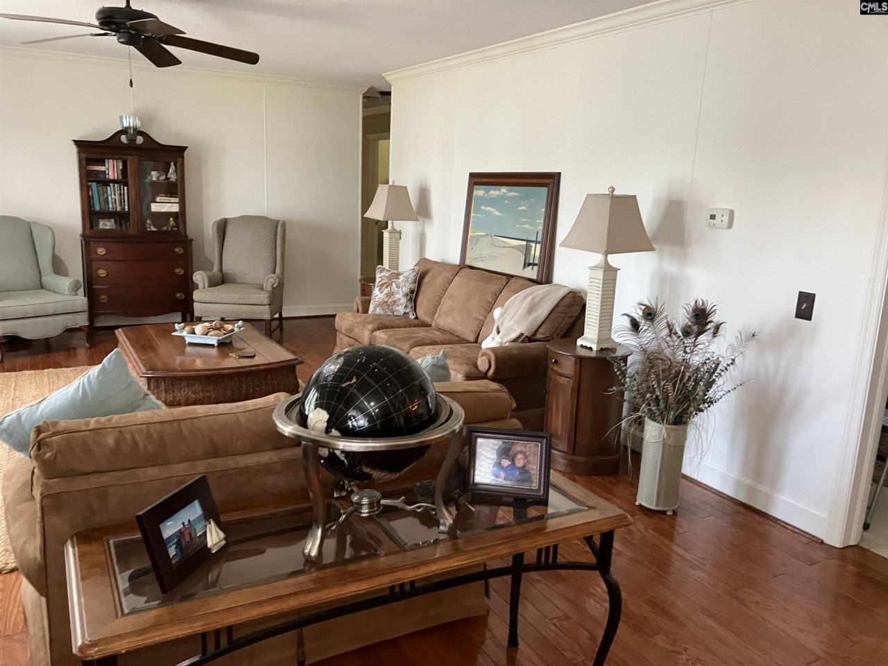 13 East Drive Photo 59