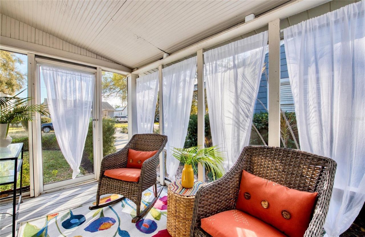 209 35th Avenue N, Saint Petersburg, FL 33704 Photo