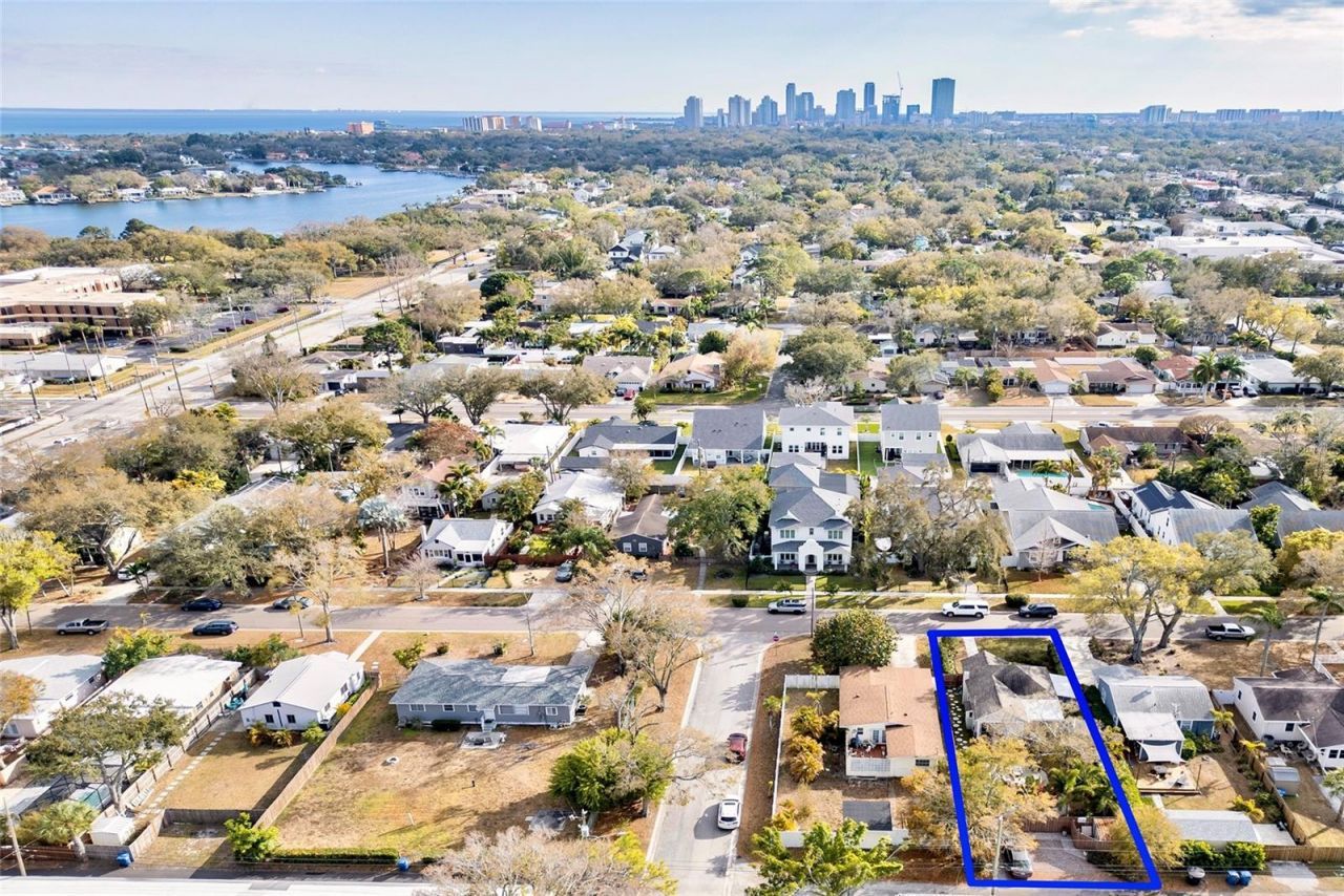 209 35th Avenue N, Saint Petersburg, FL 33704 Photo