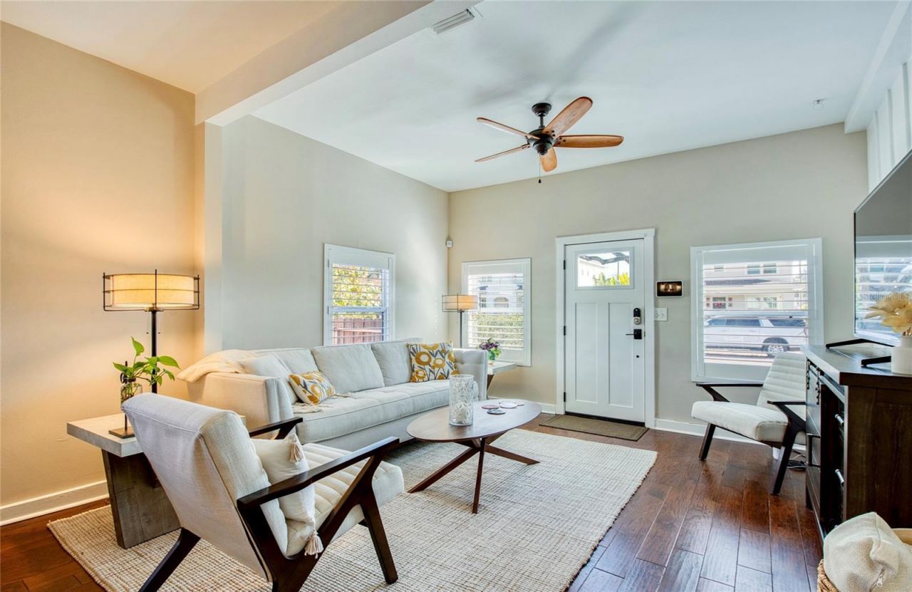 209 35th Avenue N, Saint Petersburg, FL 33704 Photo