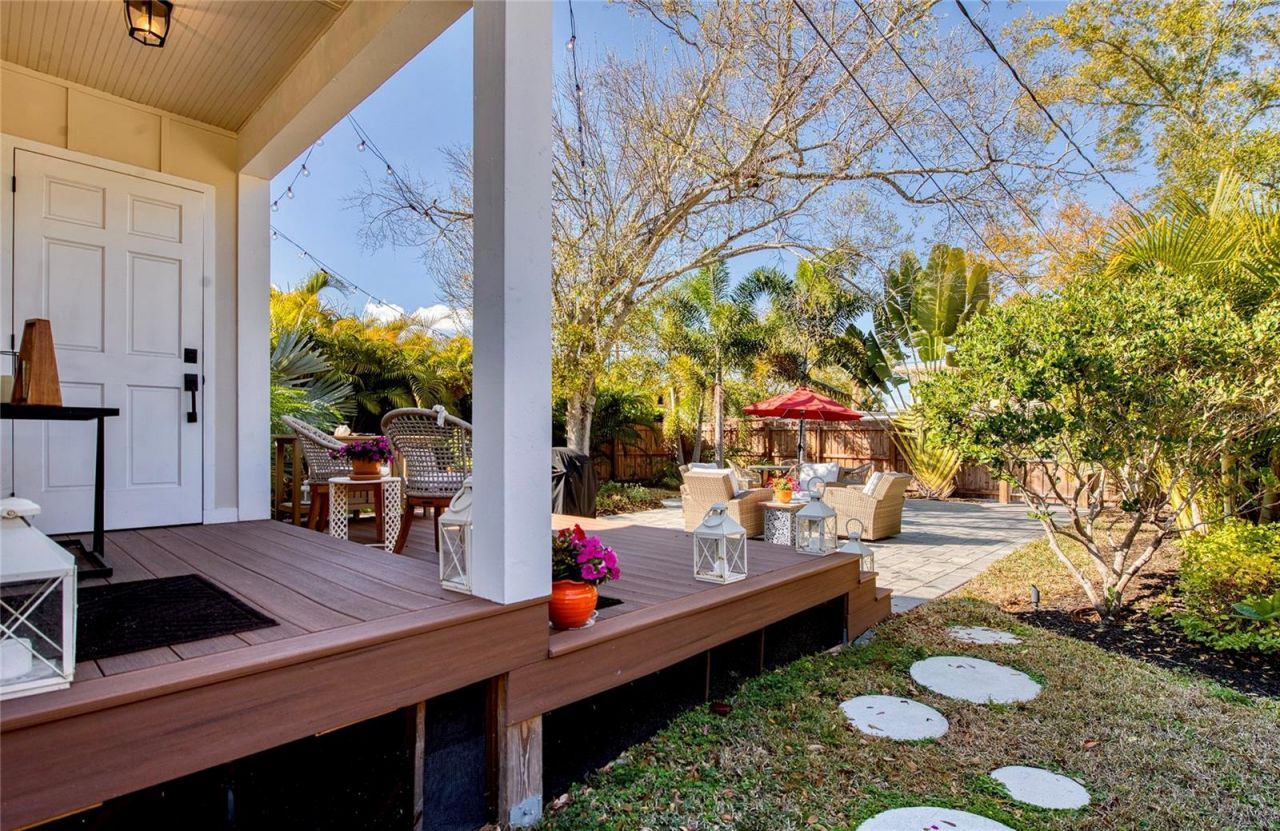 209 35th Avenue N, Saint Petersburg, FL 33704 Photo