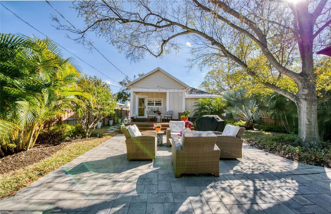 209 35th Avenue N, Saint Petersburg, FL 33704 Photo