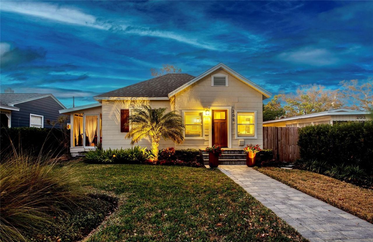 209 35th Avenue N, Saint Petersburg, FL 33704 Photo